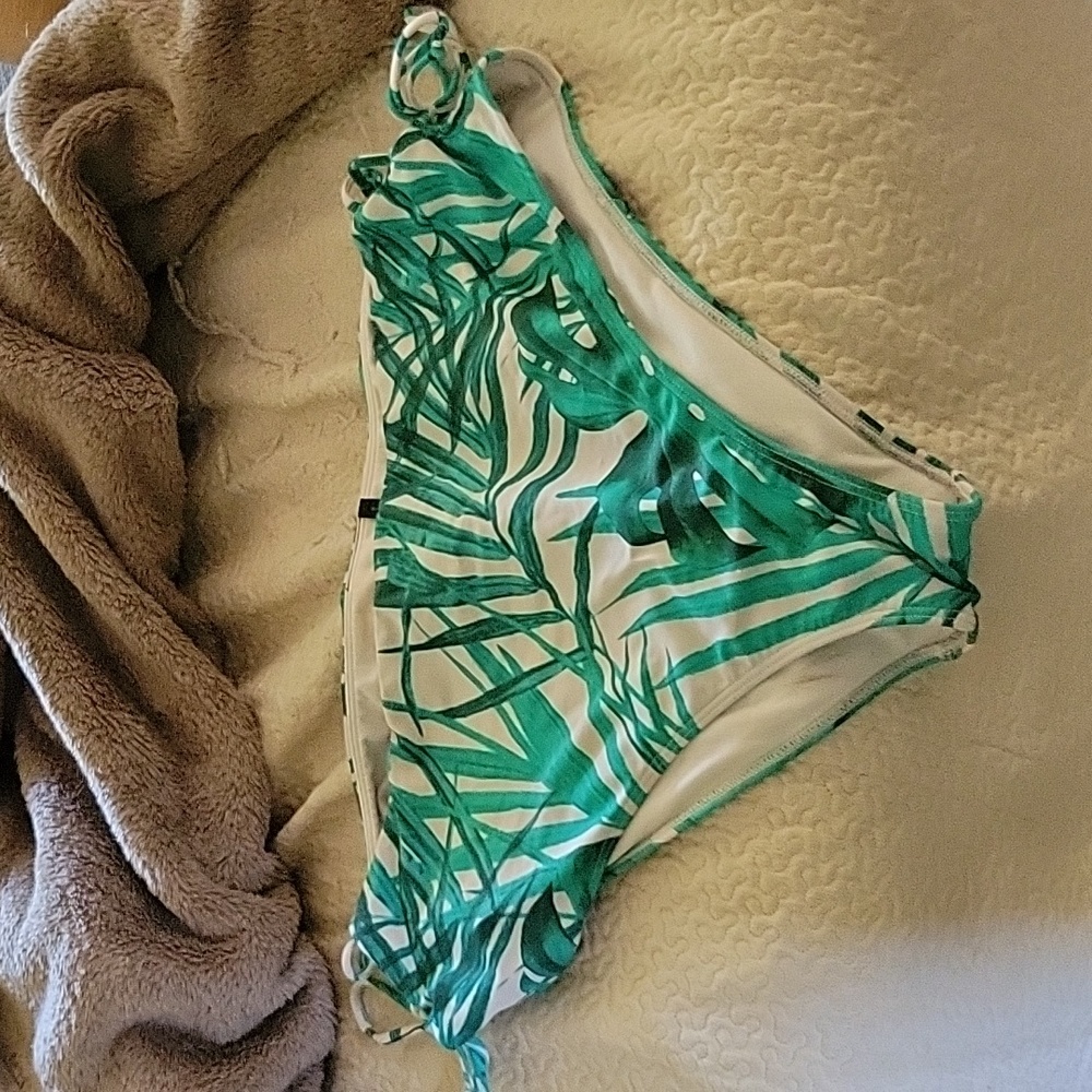 Bikini bottom